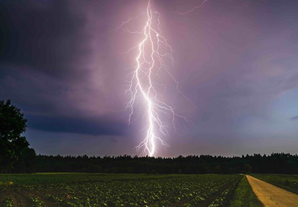 10 Bizarre Weather Phenomena That Actually Happen